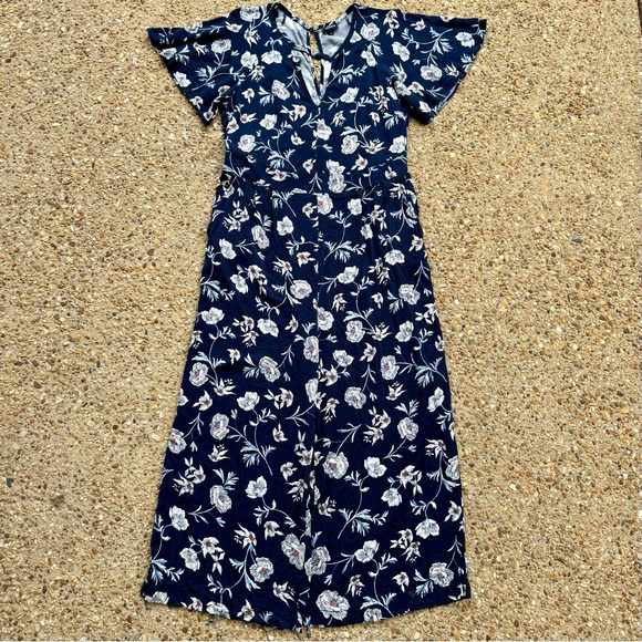 torrid Pants - Torrid Challis Women’s Navy Floral Jumpsuit Pockets Size 2 2X